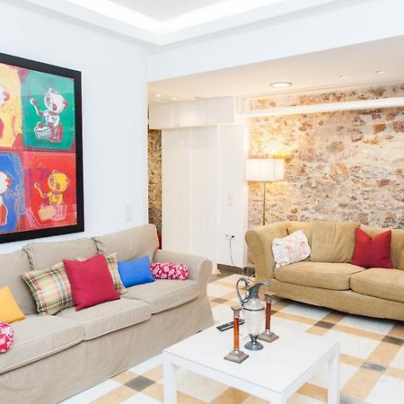 Chic Charming Central Athens Apt. Exterior photo