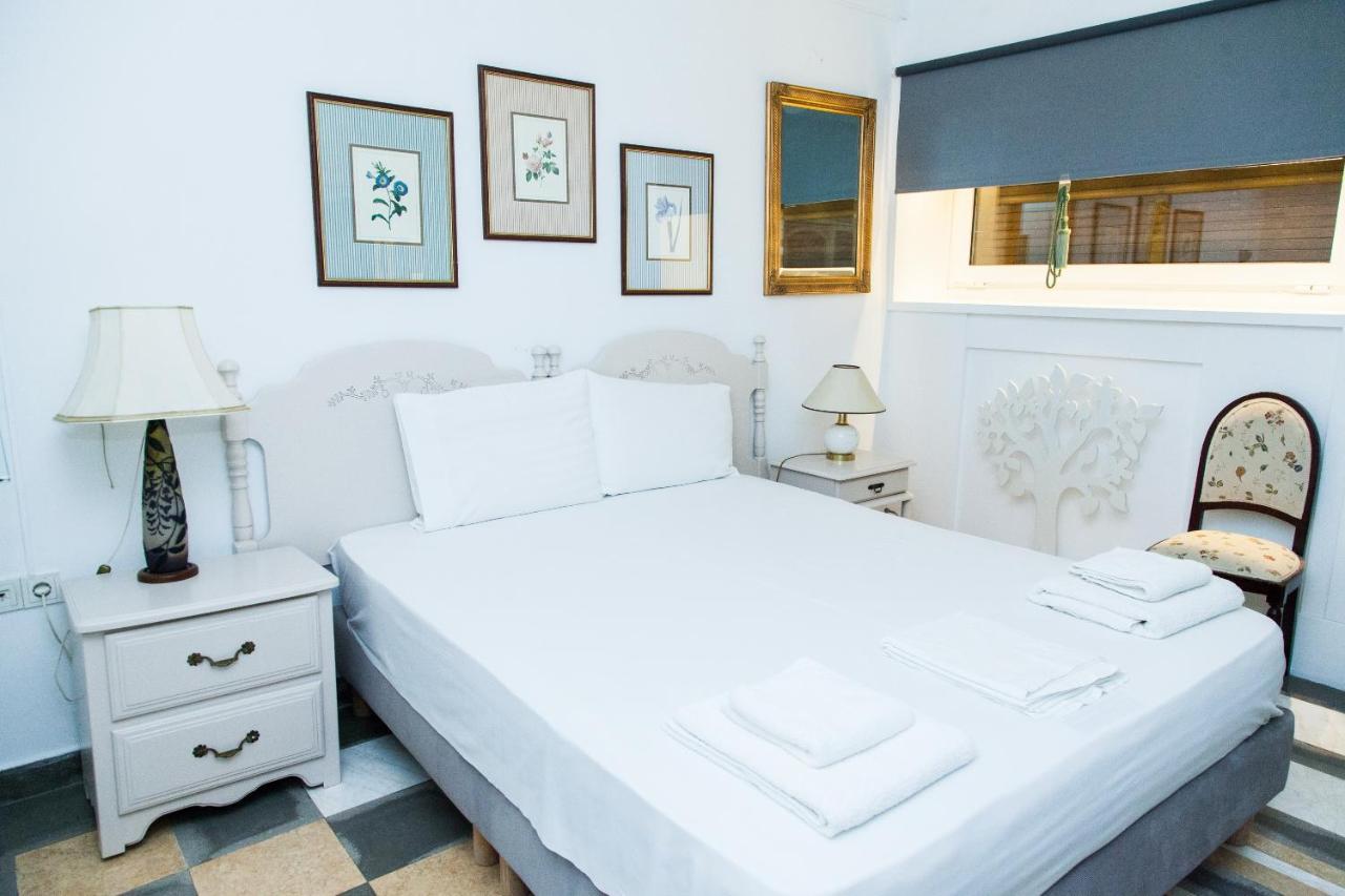 Chic Charming Central Athens Apt. Exterior photo